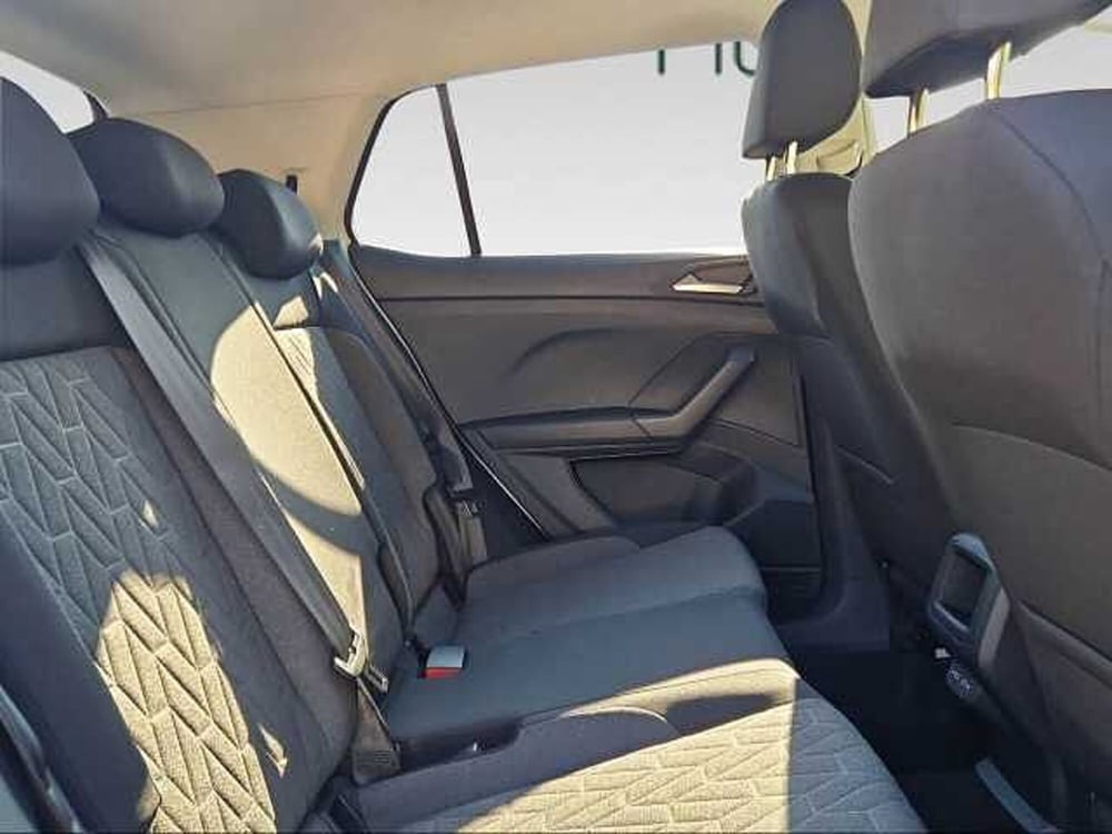 Volkswagen T-Cross nuova a Siena (13)