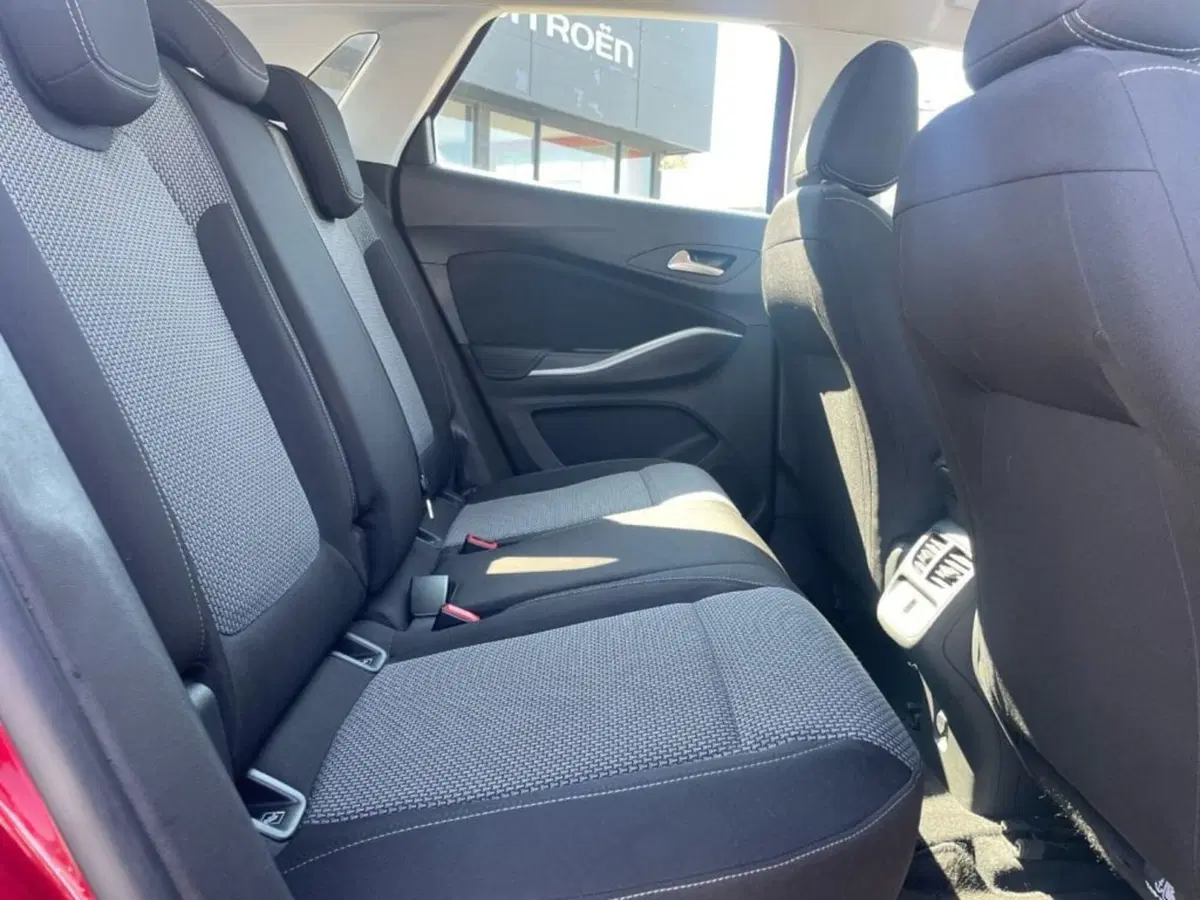 Opel Grandland X usata a Foggia (17)