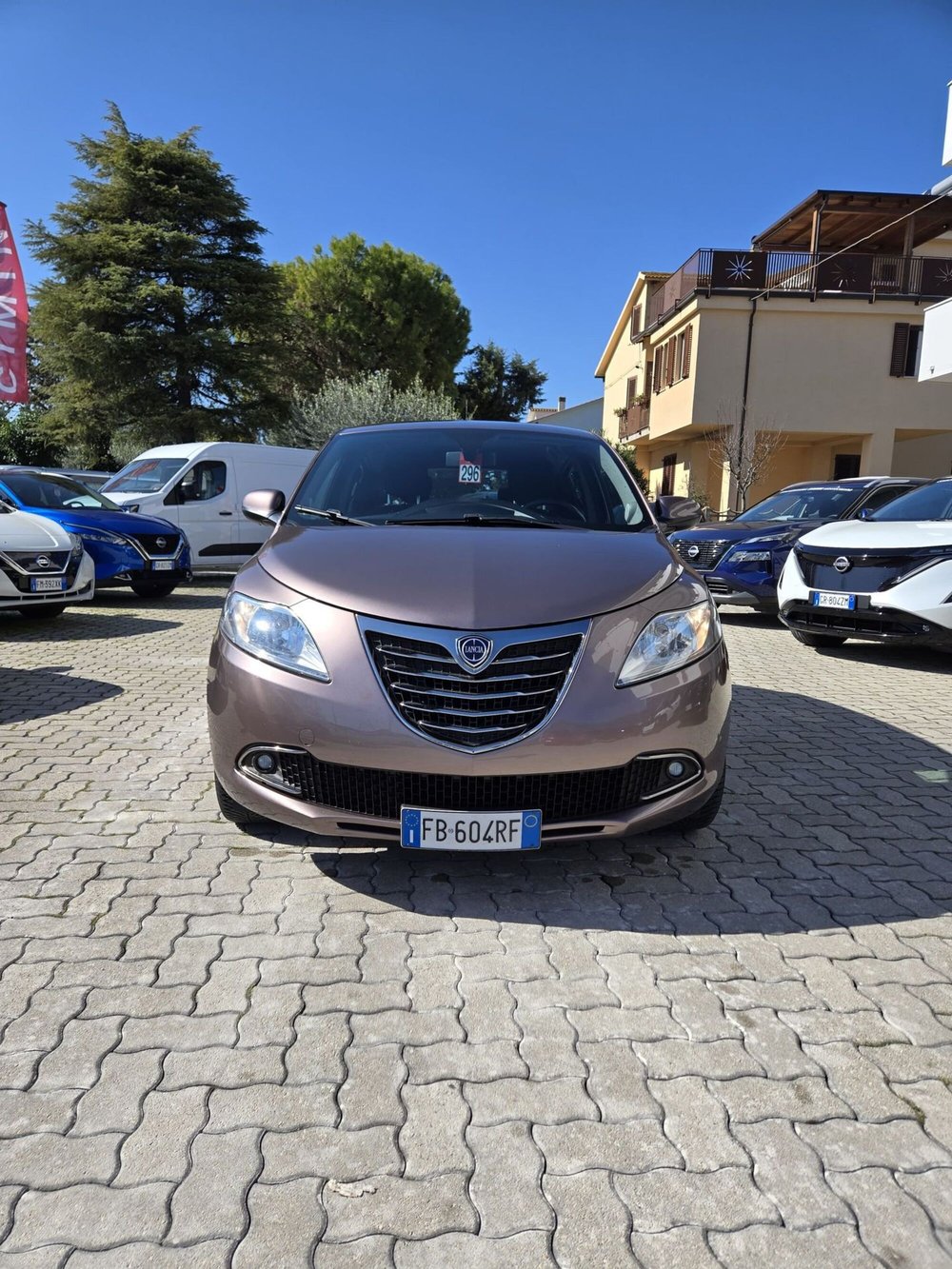 Lancia Ypsilon usata a Macerata (3)