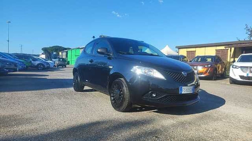 Lancia Ypsilon usata a Firenze (13)