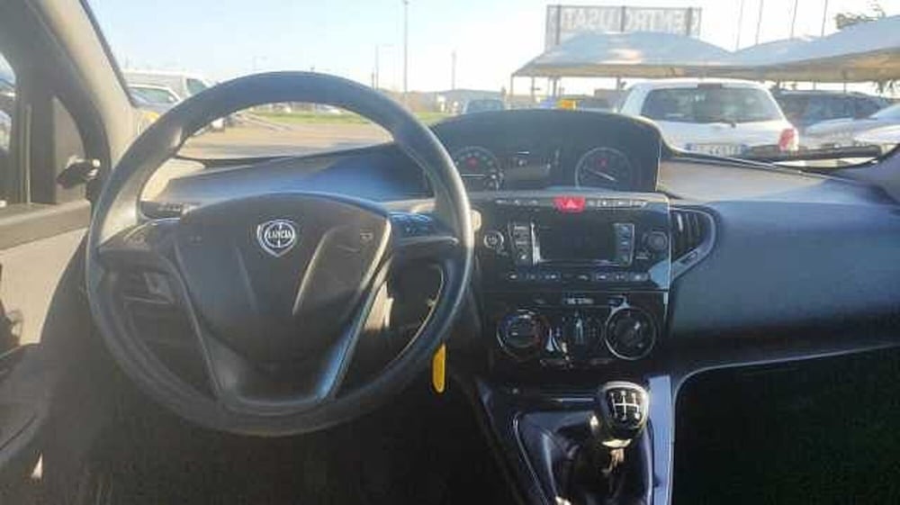 Lancia Ypsilon usata a Firenze (20)