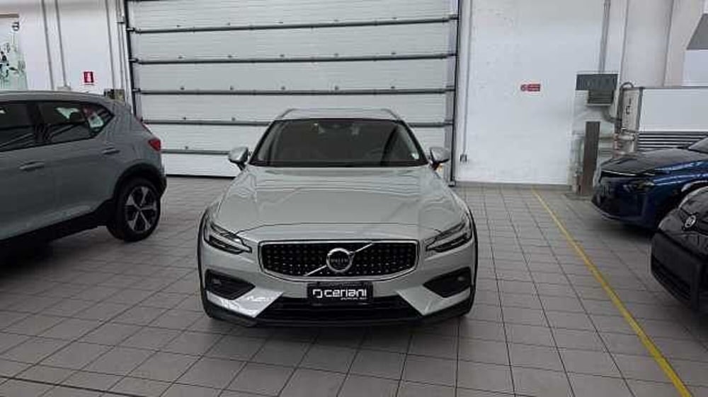 Volvo V60 Cross Country usata a Milano (7)