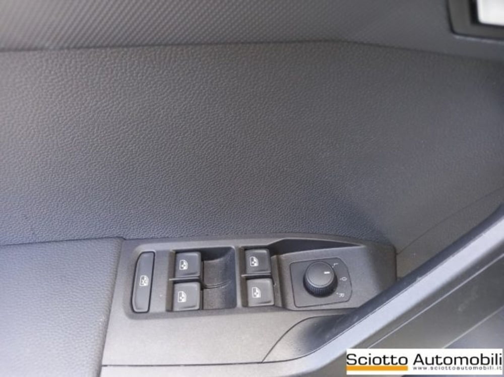 SEAT Arona usata a Messina (12)