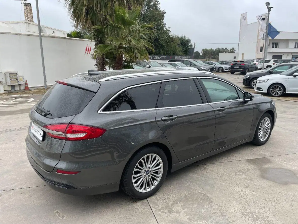 Ford Mondeo Station Wagon usata a Lecce (11)
