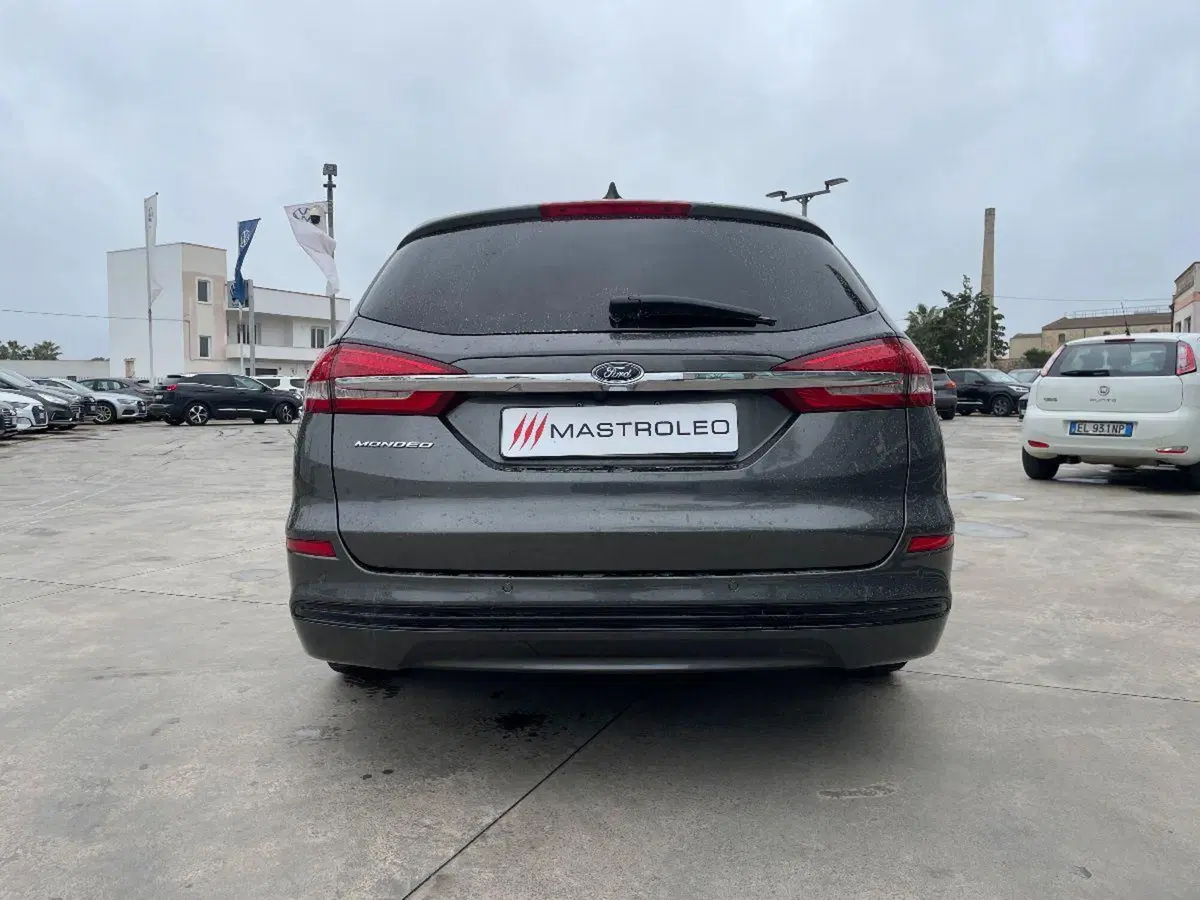 Ford Mondeo Station Wagon usata a Lecce (14)