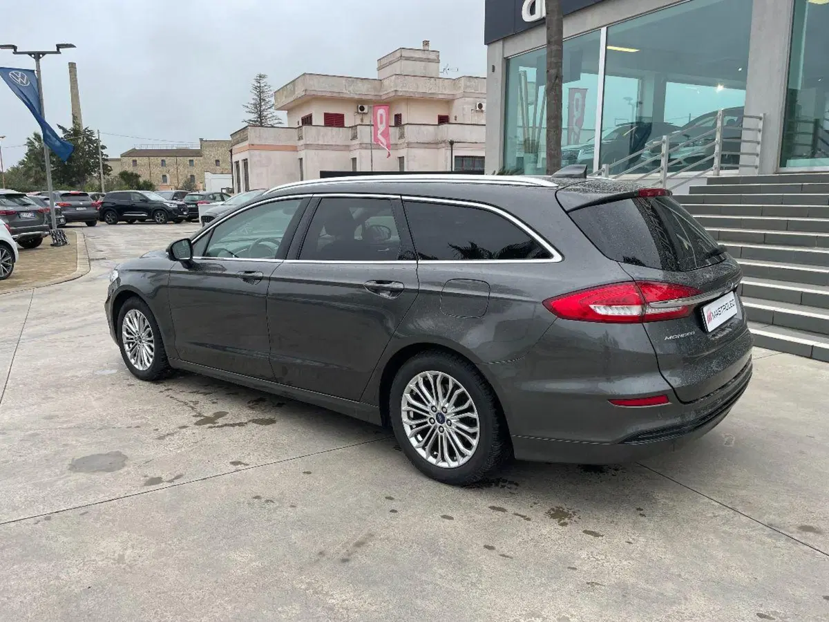 Ford Mondeo Station Wagon usata a Lecce (15)