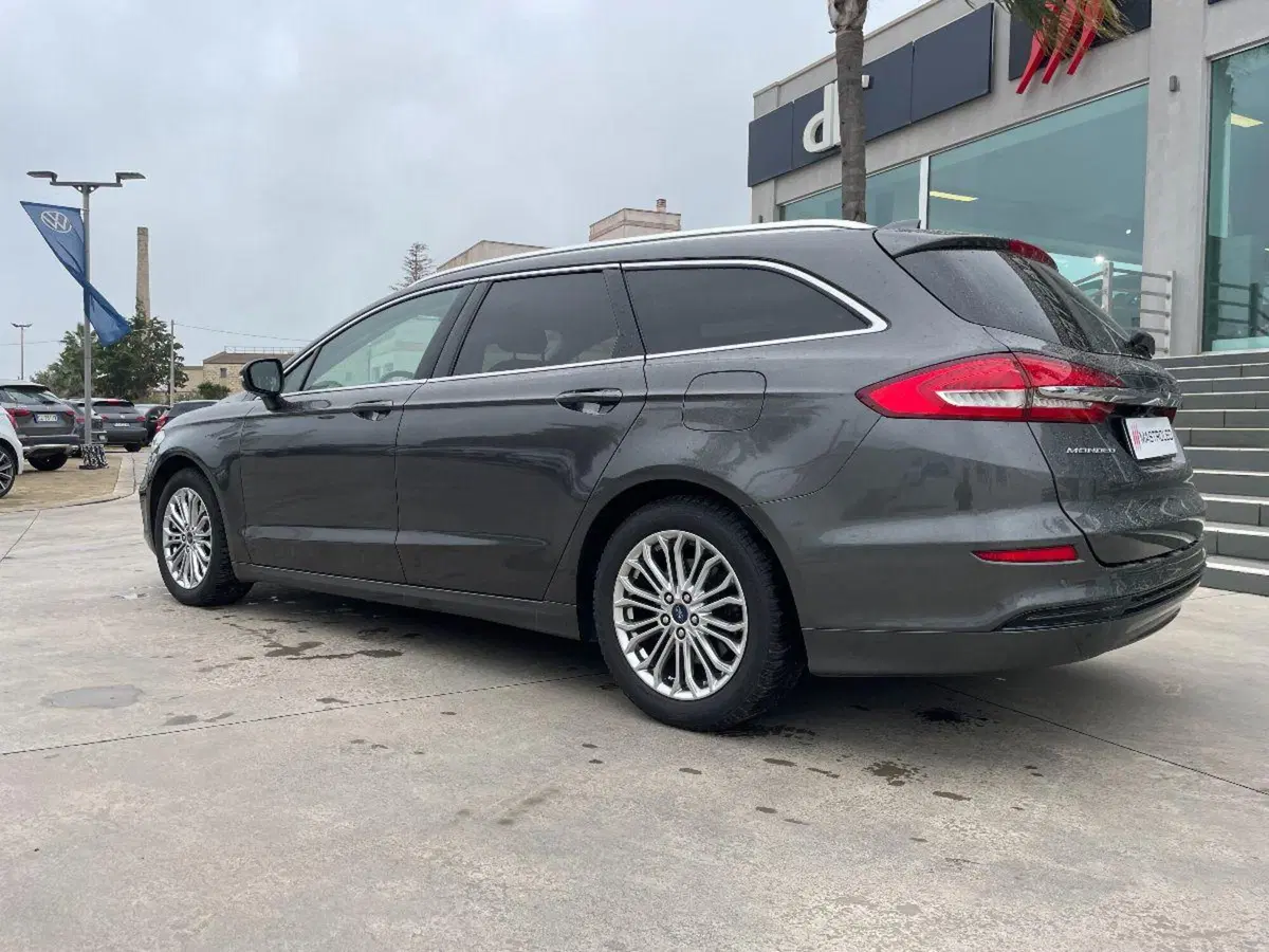 Ford Mondeo Station Wagon usata a Lecce (16)