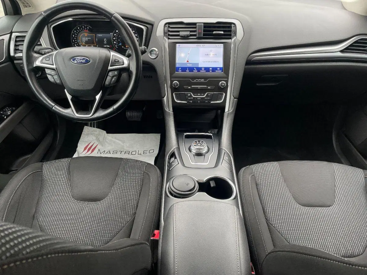 Ford Mondeo Station Wagon usata a Lecce (20)