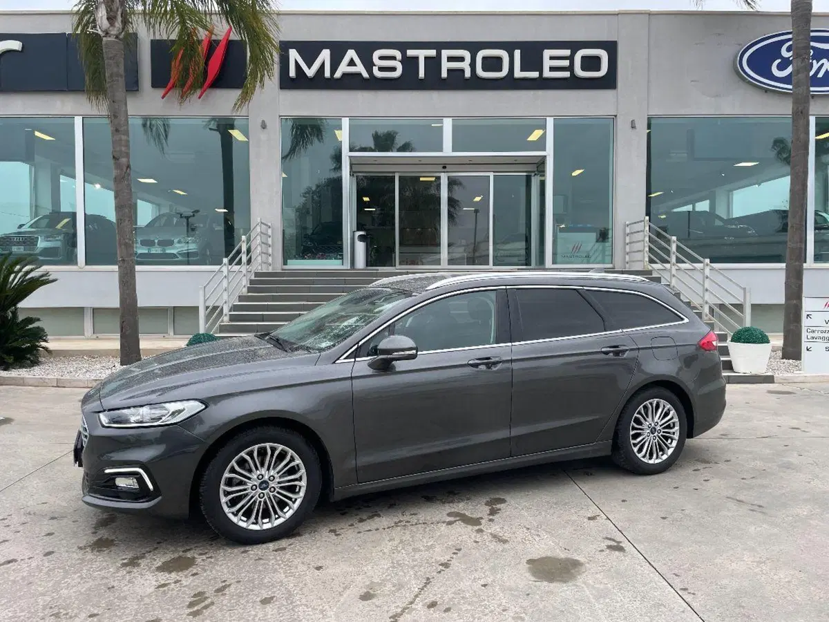Ford Mondeo Station Wagon usata a Lecce (4)