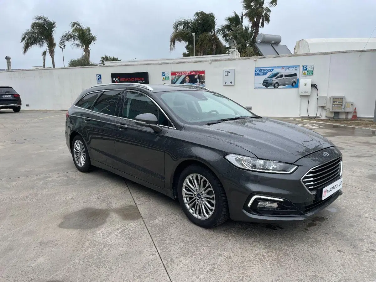 Ford Mondeo Station Wagon usata a Lecce (8)
