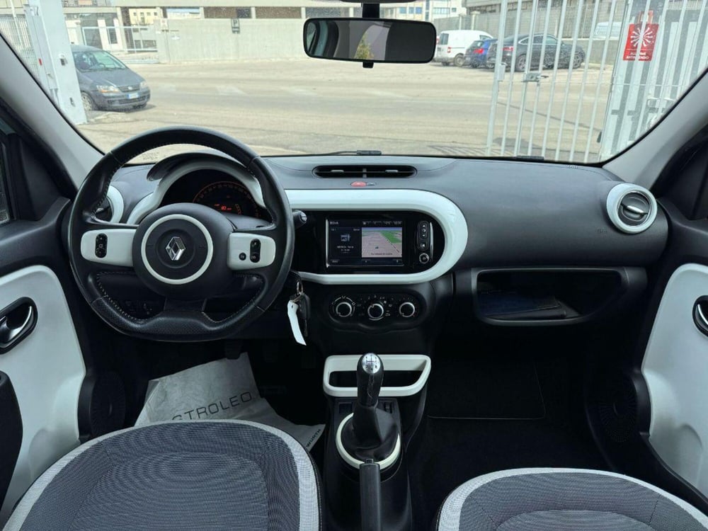 Renault Twingo usata a Lecce (9)