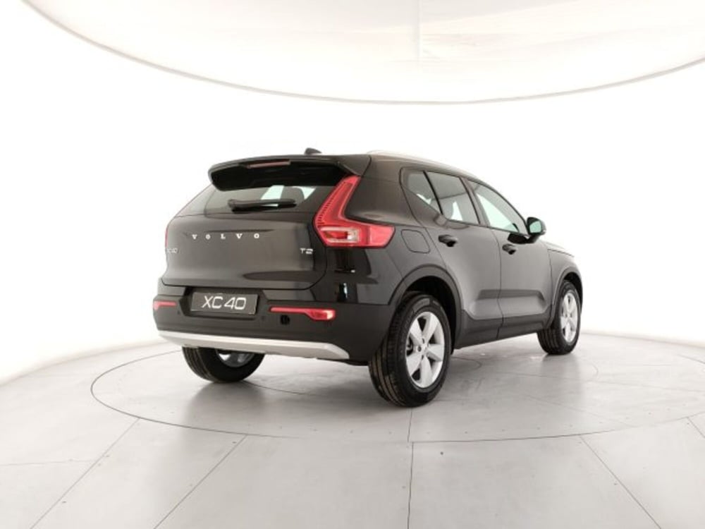 Volvo XC40 nuova a Modena (5)