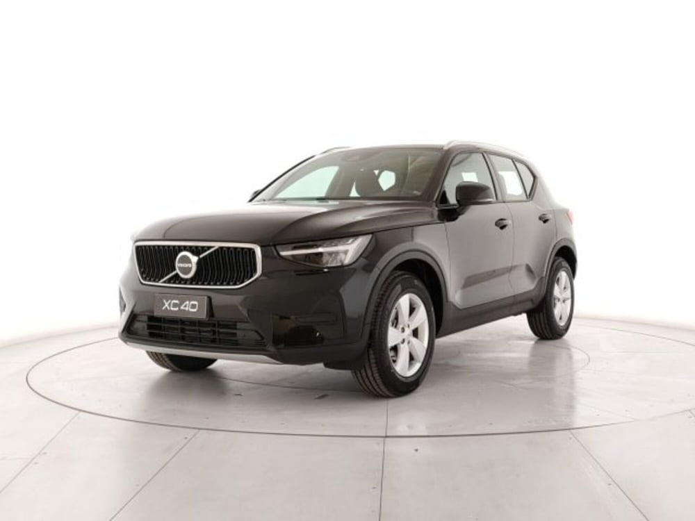 Volvo XC40 nuova a Modena (2)