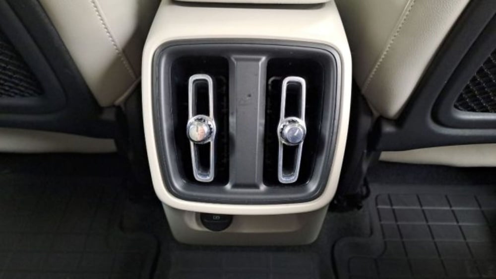 Volvo XC40 usata a Verona (11)