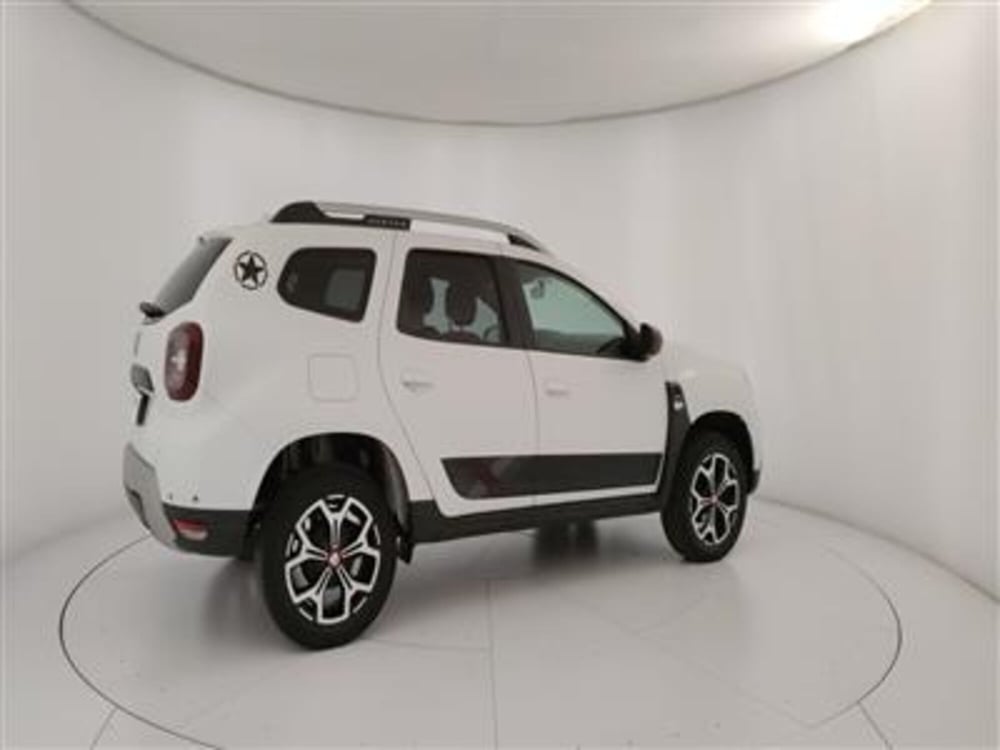 Dacia Duster usata a Bari (8)