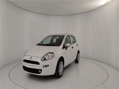 Fiat Punto 1.2 8V 5 porte Lounge  del 2016 usata a Bari