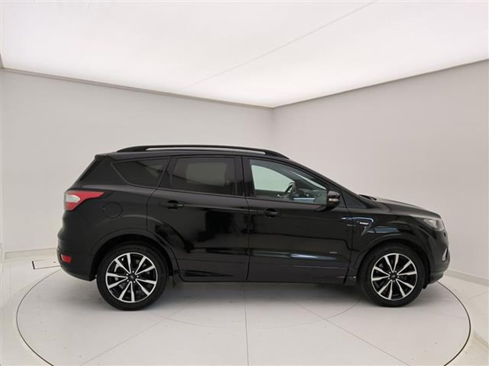 Ford Kuga usata a Milano (8)