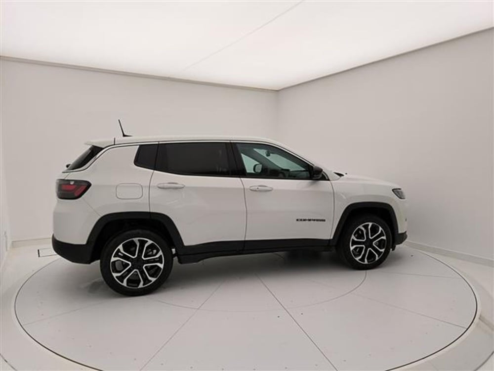 Jeep Compass usata a Milano (13)