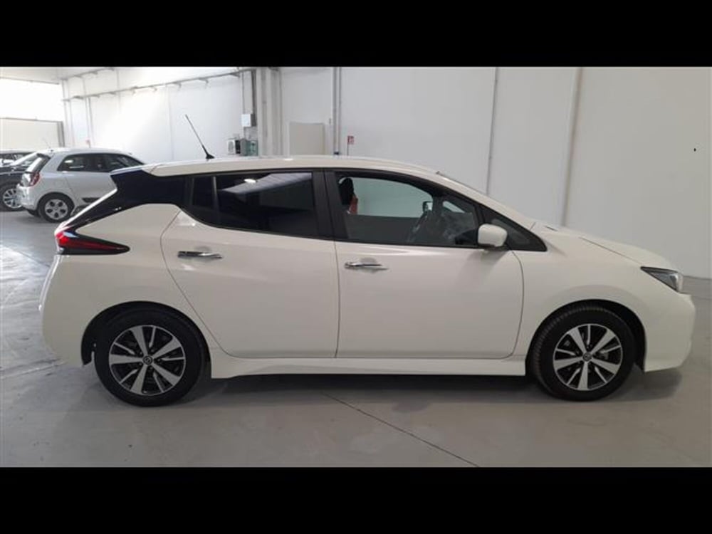 Nissan Leaf usata a Asti (6)