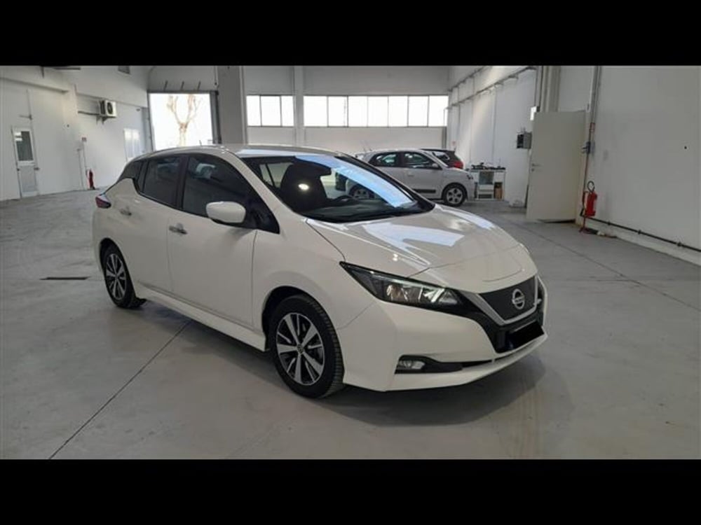 Nissan Leaf usata a Asti (7)