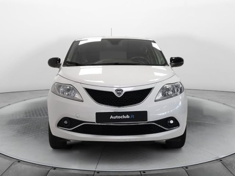 Lancia Ypsilon usata a Modena (17)