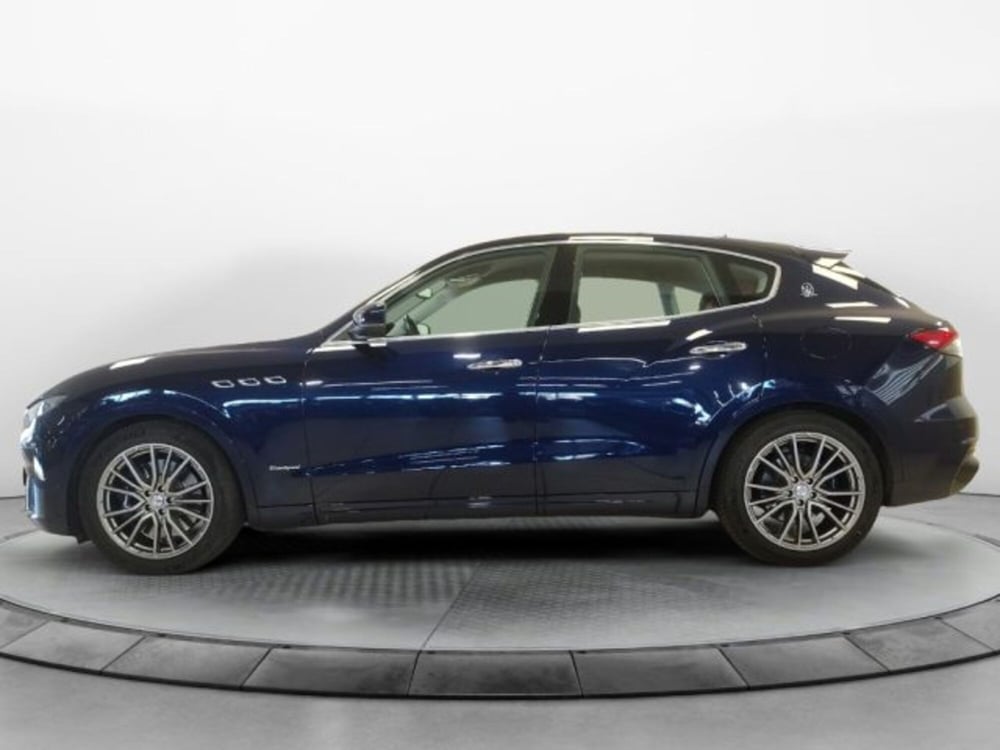 Maserati Levante usata a Modena (3)