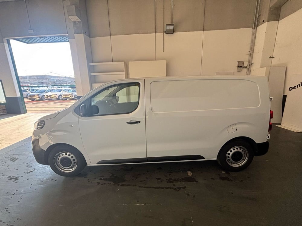 Opel Vivaro Furgone usata a Milano (4)