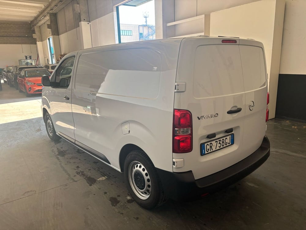 Opel Vivaro Furgone usata a Milano (6)