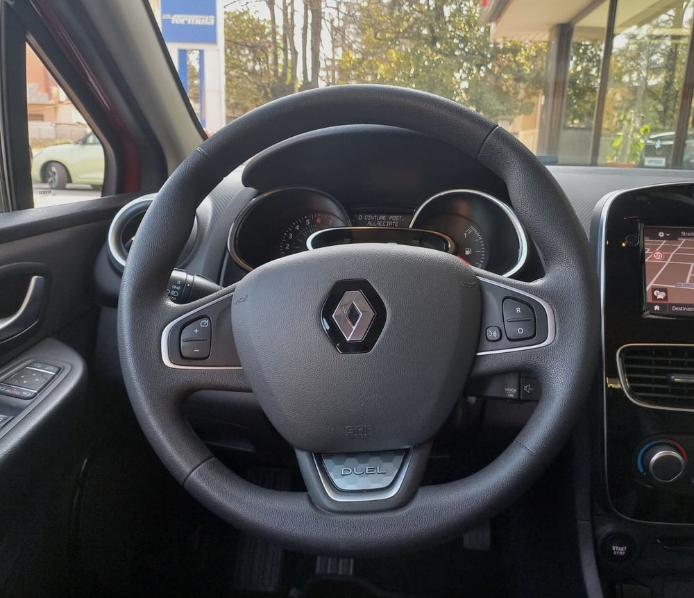 Renault Clio usata a Milano (12)