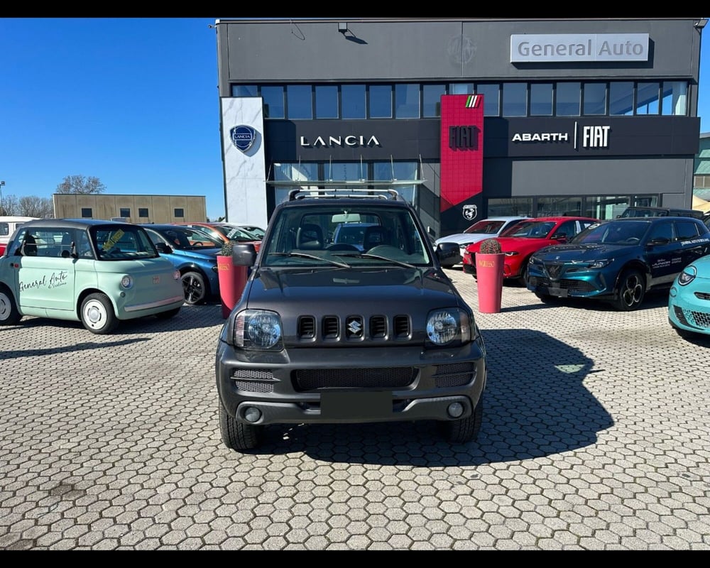 Suzuki Jimny usata a Lucca (2)