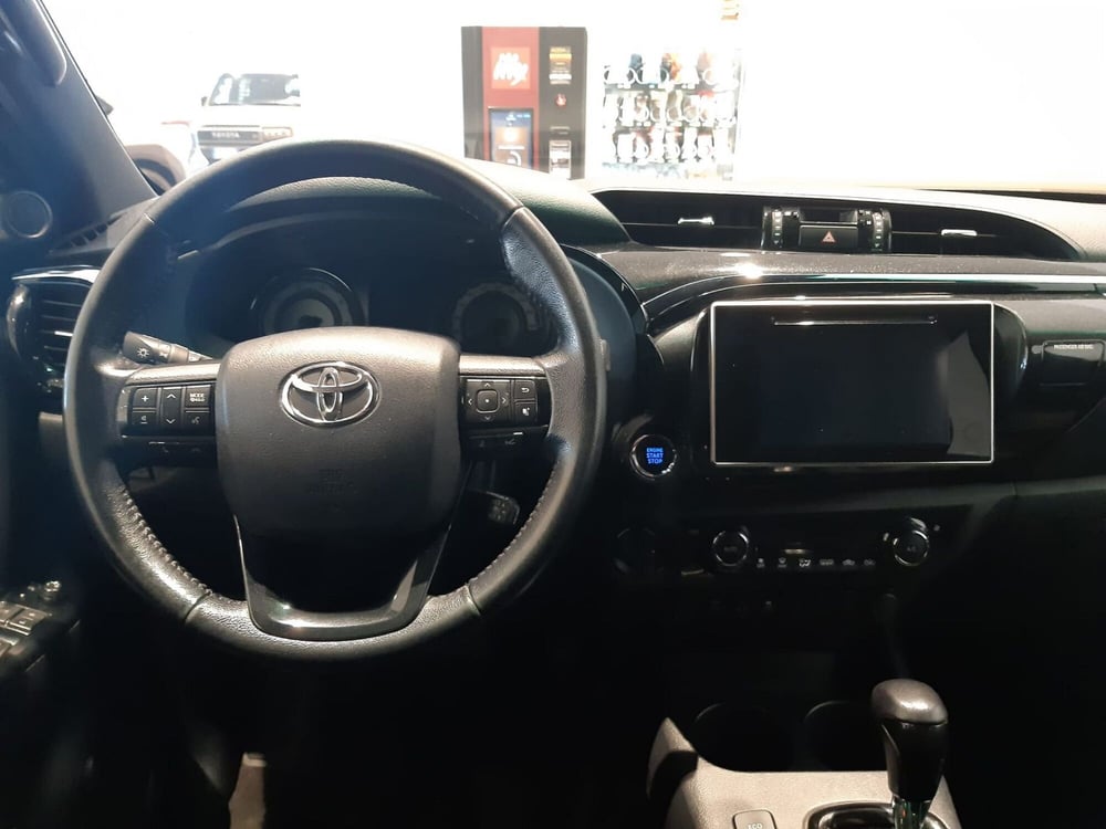 Toyota Hilux usata a Vicenza (13)