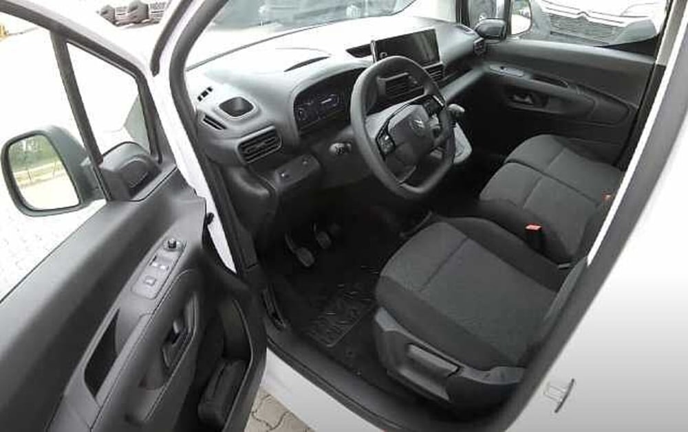 Citroen Berlingo Furgone nuova a Lecce (13)