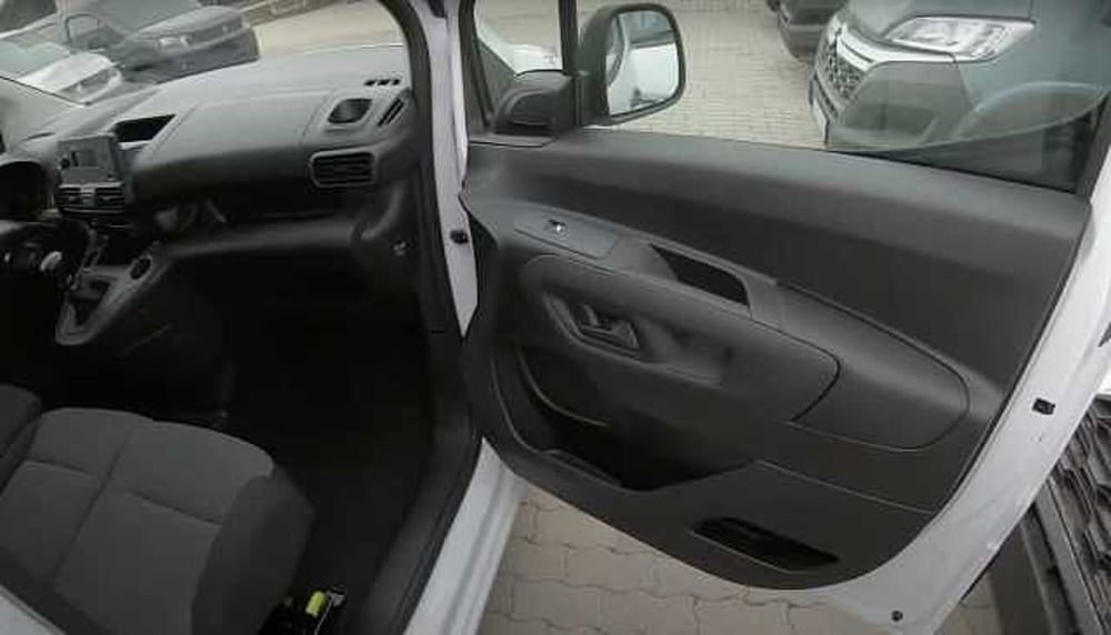 Citroen Berlingo Furgone nuova a Lecce (15)