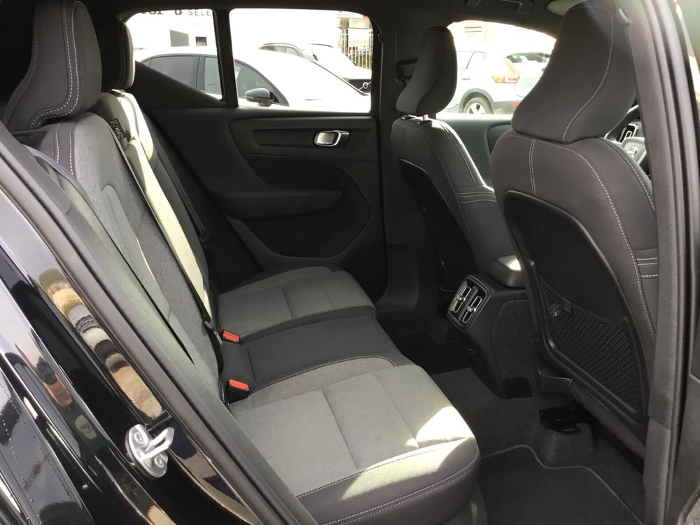 Volvo XC40 usata a Napoli (7)