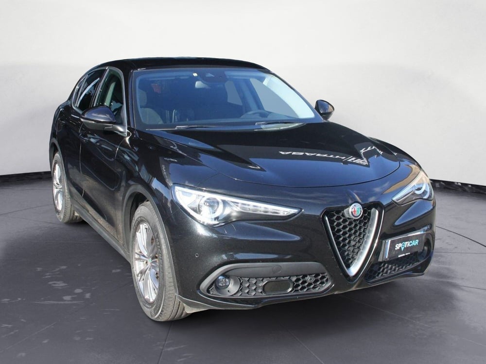 Alfa Romeo Stelvio usata a Catania (2)