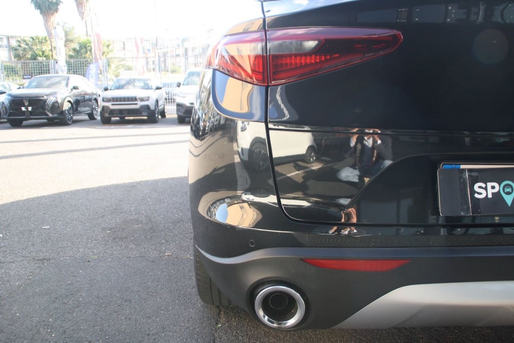 Alfa Romeo Stelvio usata a Catania (7)