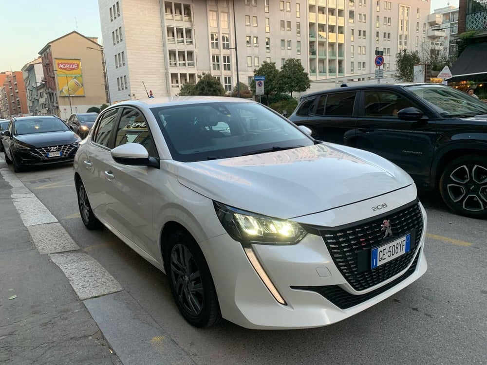 Peugeot 208 usata a Milano (3)