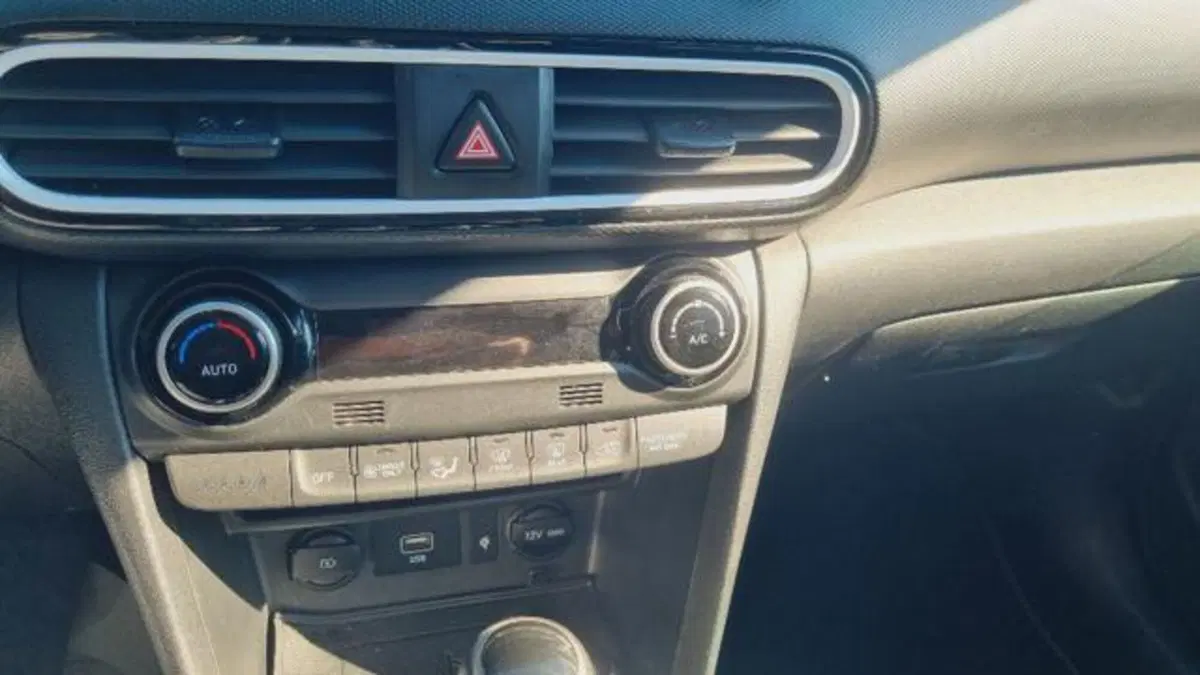 Hyundai Kona usata a Savona (11)