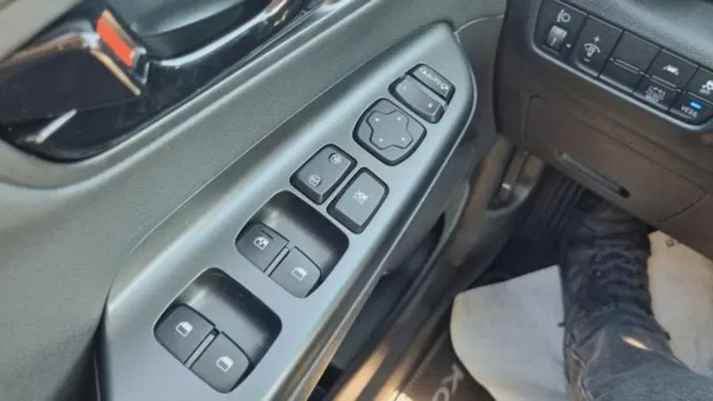 Hyundai Kona usata a Savona (14)