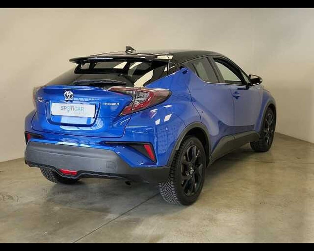 Toyota Toyota C-HR usata a Milano (4)