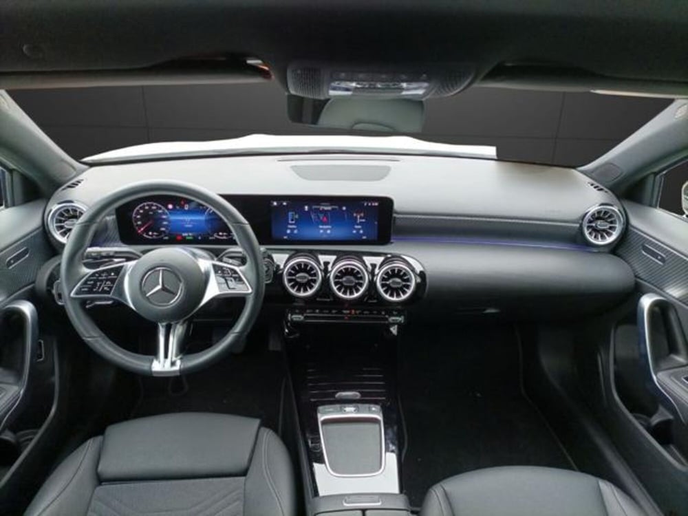 Mercedes-Benz Classe A usata a Milano (11)