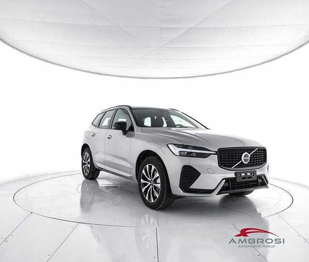 Volvo XC60 nuova a Viterbo (2)