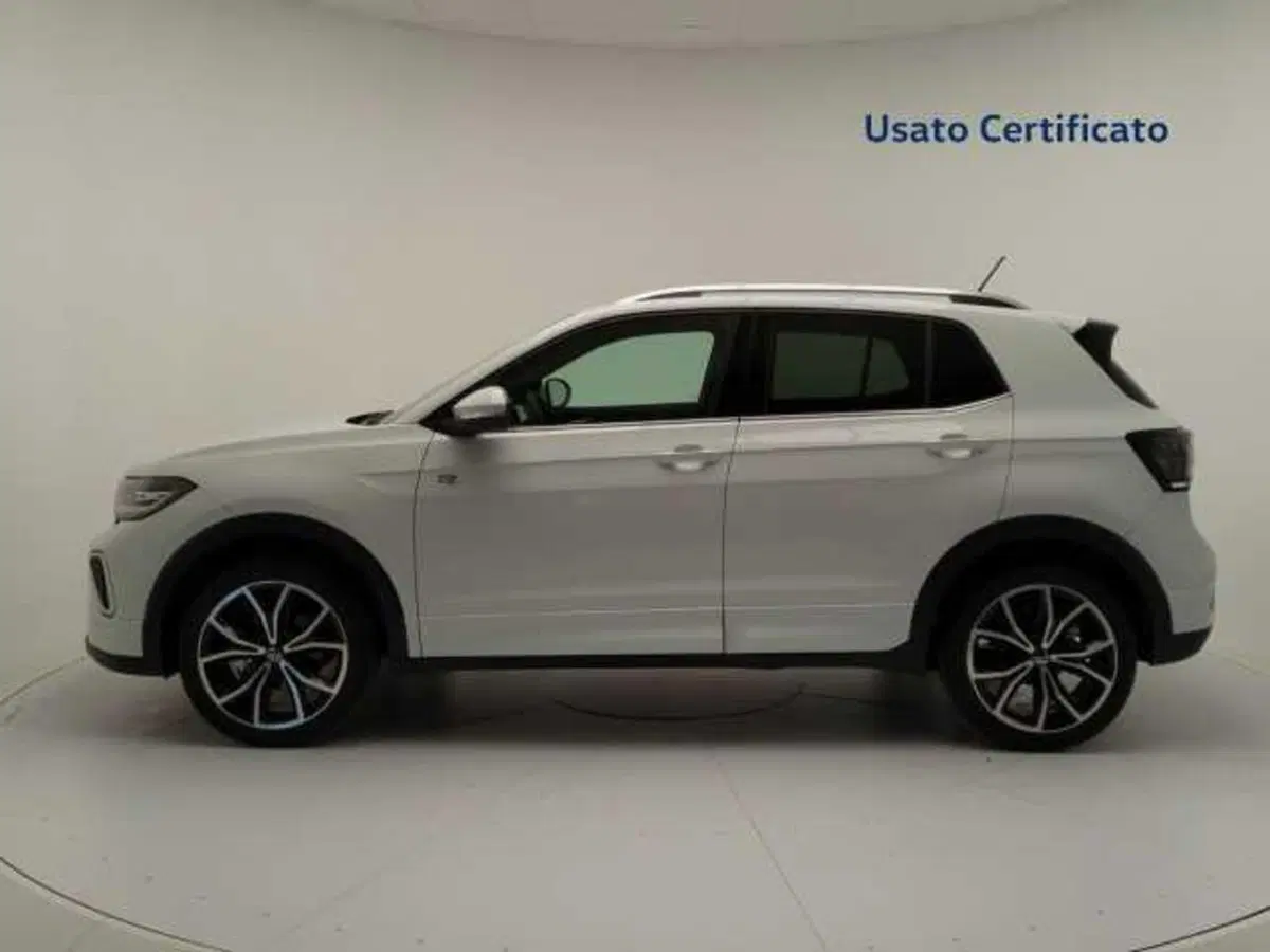 Volkswagen T-Cross nuova a Avellino (4)