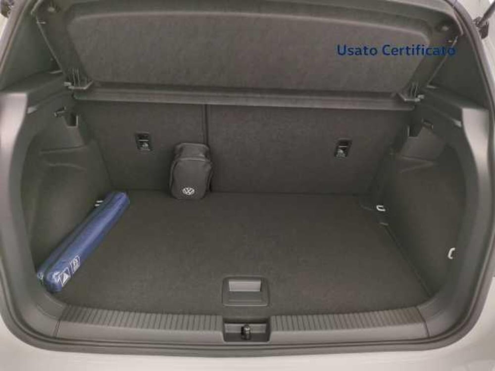 Volkswagen T-Cross nuova a Avellino (8)