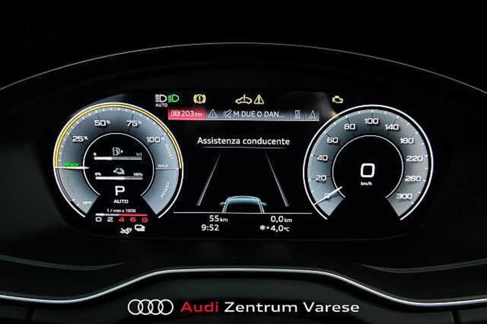 Audi Q5 Sportback nuova a Varese (9)