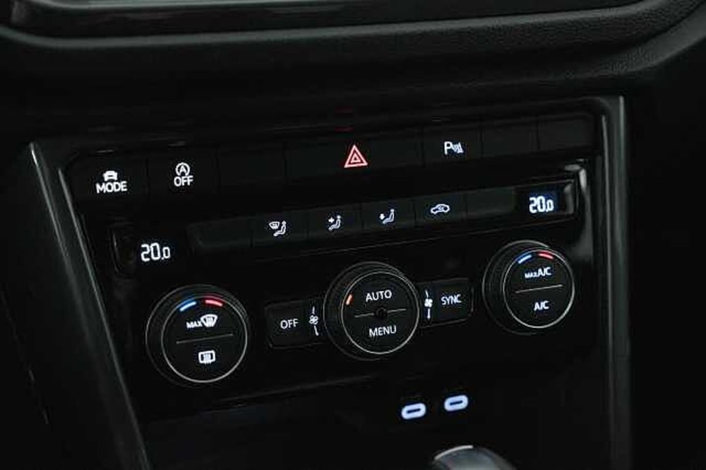Volkswagen T-Roc usata a Como (18)