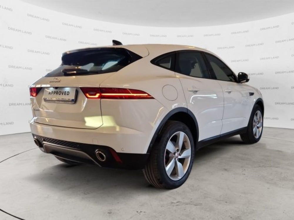 Jaguar E-Pace usata a Livorno (2)