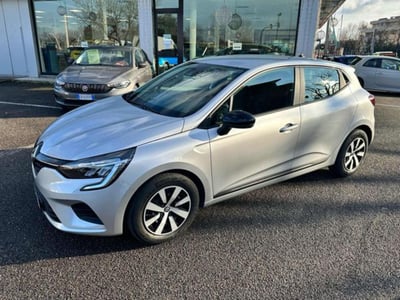 Renault Clio TCe 90 CV 5 porte Equilibre del 2023 usata a Rho