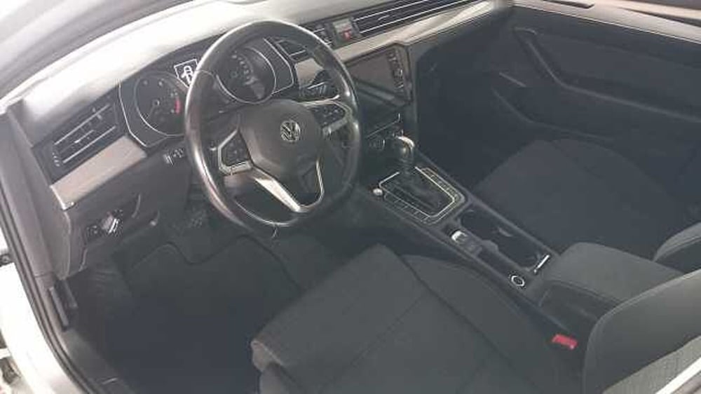 Volkswagen Passat Variant usata a Barletta-Andria-Trani (8)