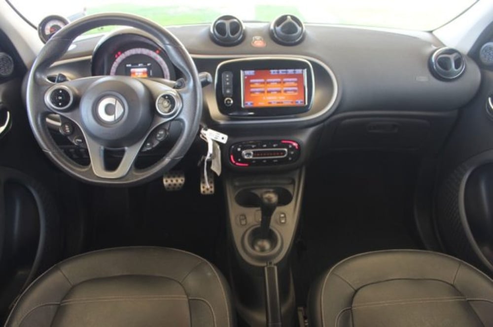 smart forfour usata a Roma (12)